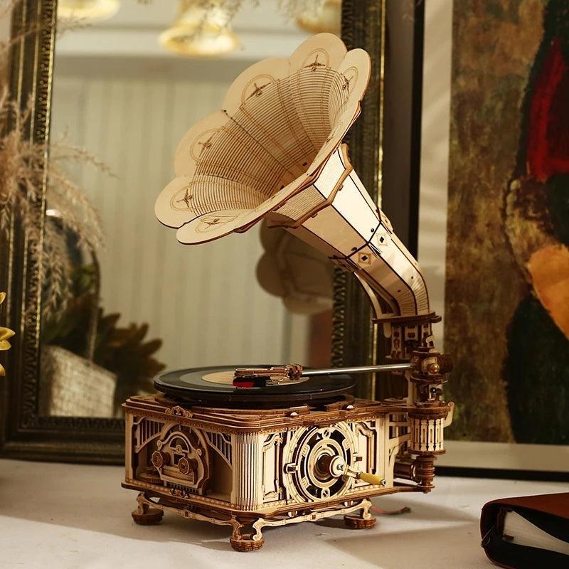 Hand Crank Classic Gramophone Wooden Puzzle Model - PuzelCraft